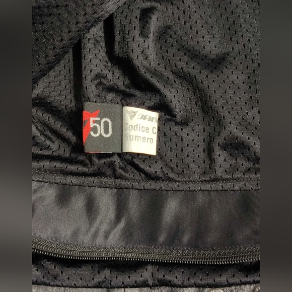 Dainese Men's size M (EU 50) Black Perforated Leather Jacket - Picture 9 of 10